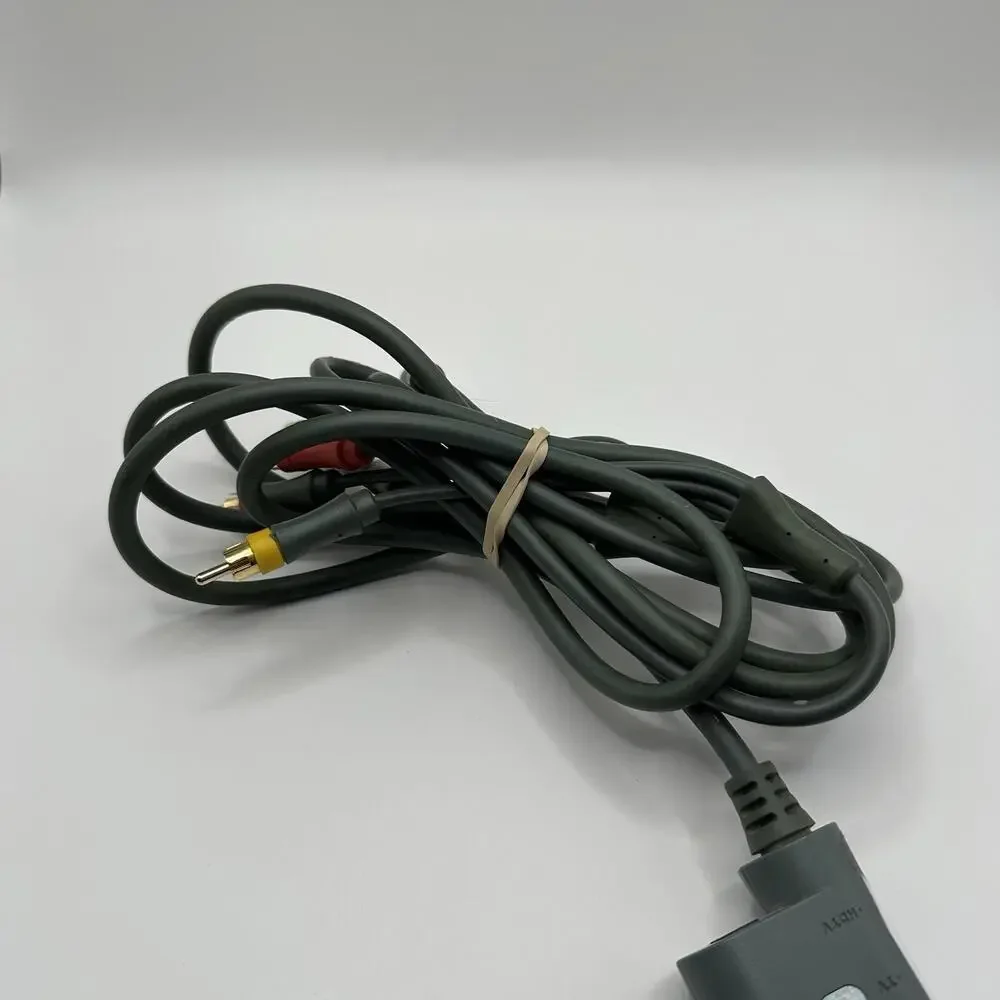 Microsoft Xbox 360 composite AV cable In Good Condition 5333